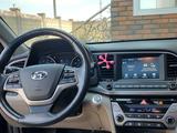 Hyundai Elantra 2017 годаүшін8 500 000 тг. в Астана