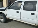 Toyota Hilux 1995 года за 1 500 000 тг. в Кульсары – фото 3