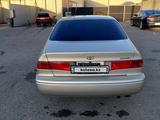 Toyota Camry 2000 годаүшін2 800 000 тг. в Тараз – фото 4