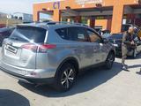 Toyota RAV4 2018 годаүшін8 800 000 тг. в Актау