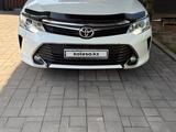 Toyota Camry 2015 года за 11 900 000 тг. в Алматы