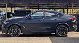 BMW X6 M 2022 годаүшін58 995 000 тг. в Караганда – фото 3