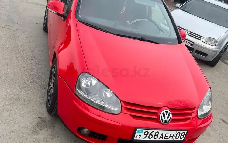 Volkswagen Golf 2004 годаүшін4 300 000 тг. в Тараз