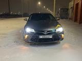 Toyota Camry 2015 года за 9 800 000 тг. в Атырау