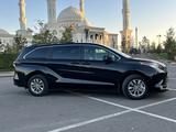 Toyota Sienna 2023 годаfor27 500 000 тг. в Астана – фото 2