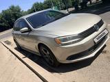 Volkswagen Jetta 2012 года за 3 000 000 тг. в Алматы – фото 3
