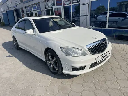 Mercedes-Benz S 500 2006 года за 7 300 000 тг. в Тараз