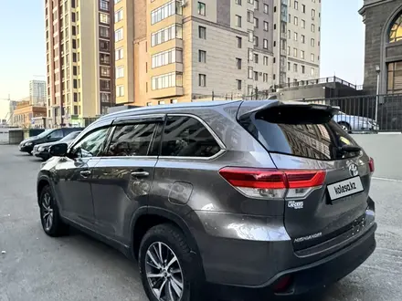 Toyota Highlander 2018 года за 19 000 000 тг. в Астана – фото 7