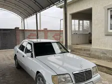 Mercedes-Benz E-Class, 1993