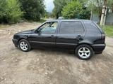 Volkswagen Golf 1997 годаүшін2 000 000 тг. в Алматы