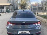 Hyundai Elantra 2021 годаүшін9 800 000 тг. в Алматы – фото 3