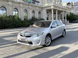 Toyota Camry 2012 года за 7 100 000 тг. в Актобе