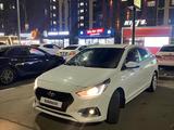 Hyundai Solaris 2019 года за 7 300 000 тг. в Алматы – фото 3