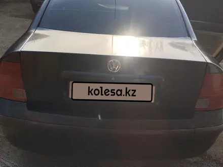 Volkswagen Passat 1997 года за 1 400 000 тг. в Астана – фото 2