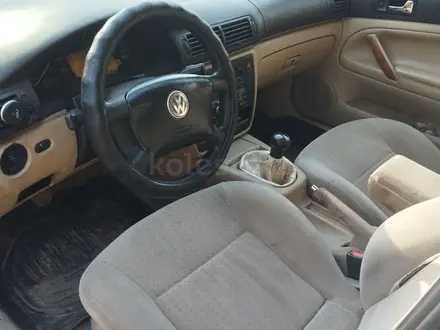 Volkswagen Passat 1997 года за 1 400 000 тг. в Астана – фото 4