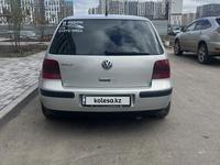 Volkswagen Golf 2000 года за 2 300 000 тг. в Астана