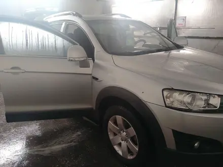 Chevrolet Captiva 2012 годаүшін6 100 000 тг. в Актобе – фото 2