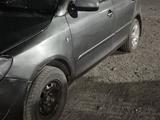 Skoda Fabia 2011 годаүшін1 800 000 тг. в Семей – фото 2