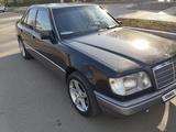 Mercedes-Benz E 200 1993 года за 2 600 000 тг. в Тараз – фото 3