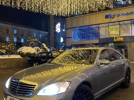 Mercedes-Benz S 500 2007 года за 7 500 000 тг. в Шымкент