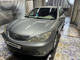 Toyota Camry 2005 года за 5 500 000 тг. в Астана – фото 2