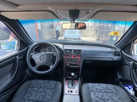 Mercedes-Benz C 200 1998 года за 2 500 000 тг. в Алматы – фото 9