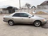 Toyota Camry 1998 года за 3 300 000 тг. в Тараз – фото 3