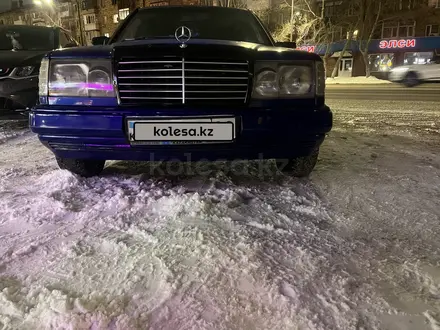 Mercedes-Benz E 230 1991 года за 1 500 000 тг. в Караганда – фото 2