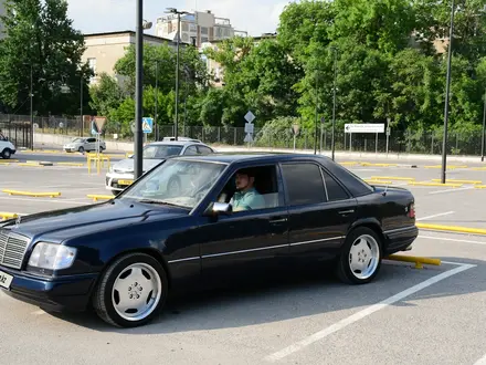Mercedes-Benz E 280 1995 года за 3 800 000 тг. в Шымкент – фото 30