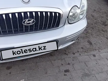 Hyundai Sonata 2004 года за 2 300 000 тг. в Тараз – фото 2