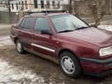 Volkswagen Vento 1993 годаүшін800 000 тг. в Уральск – фото 2