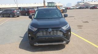 Toyota RAV4 2021 года за 18 000 000 тг. в Шымкент