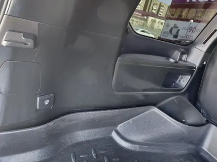 Toyota Land Cruiser 2017 года за 38 000 000 тг. в Караганда – фото 33