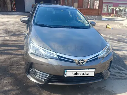 Toyota Corolla 2017 года за 9 100 000 тг. в Алматы
