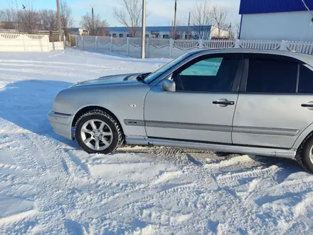 Mercedes-Benz E 220 1998 года за 1 400 000 тг. в Караганда – фото 11