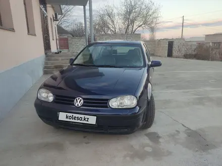 Volkswagen Golf 2001 года за 3 400 000 тг. в Кентау