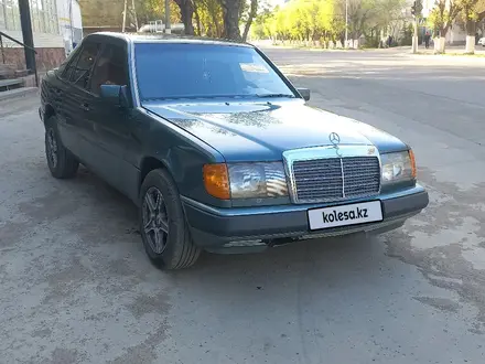 Mercedes-Benz E 200 1992 года за 1 850 000 тг. в Жезказган
