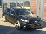 Toyota Camry 2018 года за 10 800 000 тг. в Караганда – фото 2