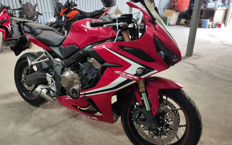 Honda  CBR 650R 2020 года за 4 700 000 тг. в Алматы