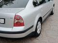 Volkswagen Passat 2002 годаfor2 970 000 тг. в Астана – фото 9