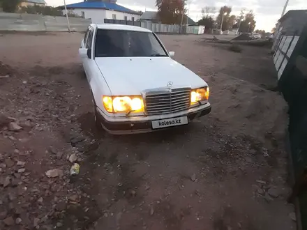 Mercedes-Benz E 200 1990 года за 1 100 000 тг. в Жезказган – фото 2