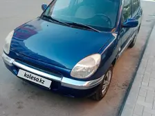 Toyota Duet, 1998