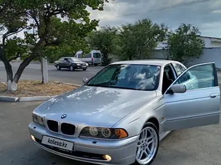 BMW 525