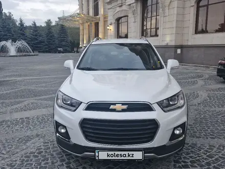 Chevrolet Captiva 2018 года за 10 800 000 тг. в Алматы