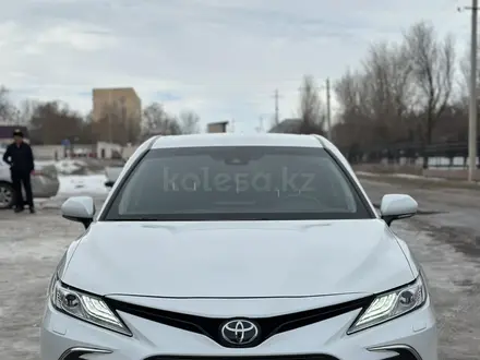 Toyota Camry 2021 года за 16 000 000 тг. в Шымкент