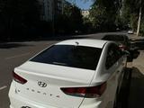 Hyundai Sonata 2017 года за 8 900 000 тг. в Алматы – фото 2