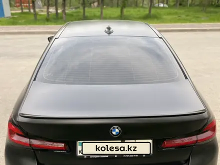 BMW 520 2019 года за 23 500 000 тг. в Алматы – фото 12
