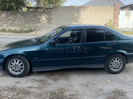 BMW 320 1995 года за 2 000 000 тг. в Алматы – фото 2