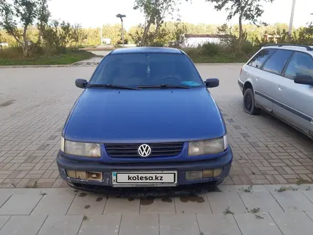 Volkswagen Passat 1994 года за 950 000 тг. в Астана