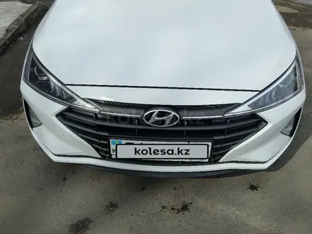 Hyundai Elantra 2019 года за 6 700 000 тг. в Астана